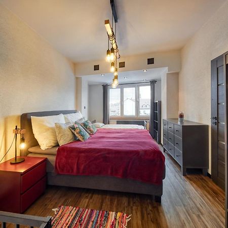 Mahalo Apartment บราติสลาวา ภายนอก รูปภาพ